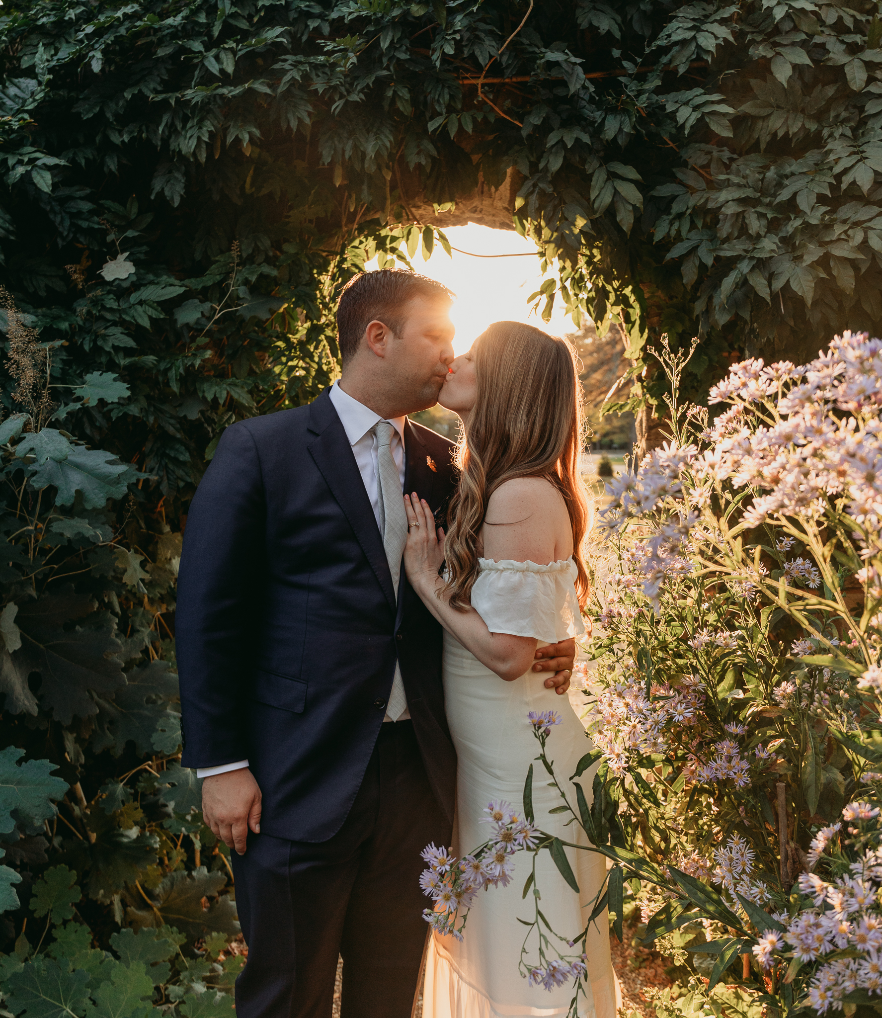 intimate wedding FDR historic site sunset portraits crys torres photography