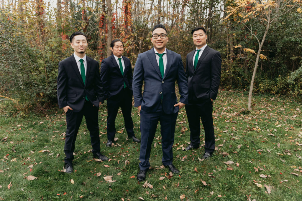 groomsmen appel inn wedding day photos