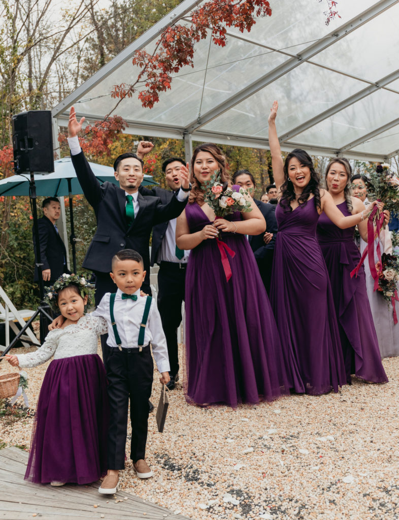 bridal party cheering appel inn wedding