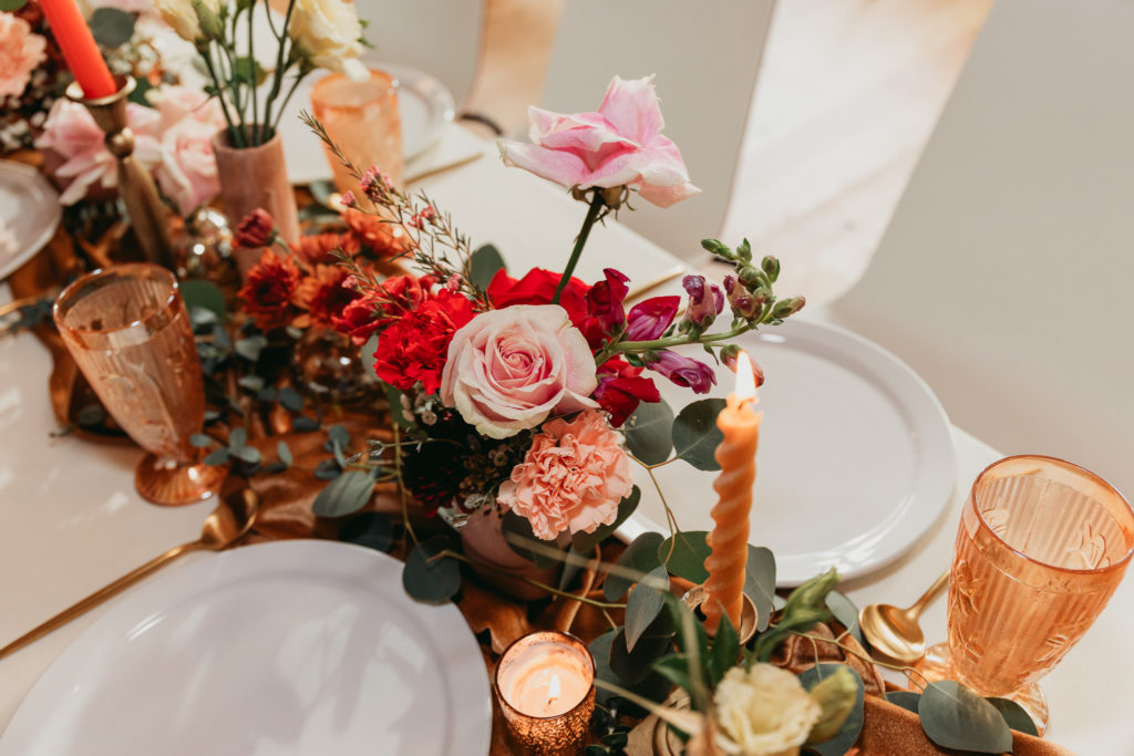 styled fall wedding hudco westchester new york tablescape florals