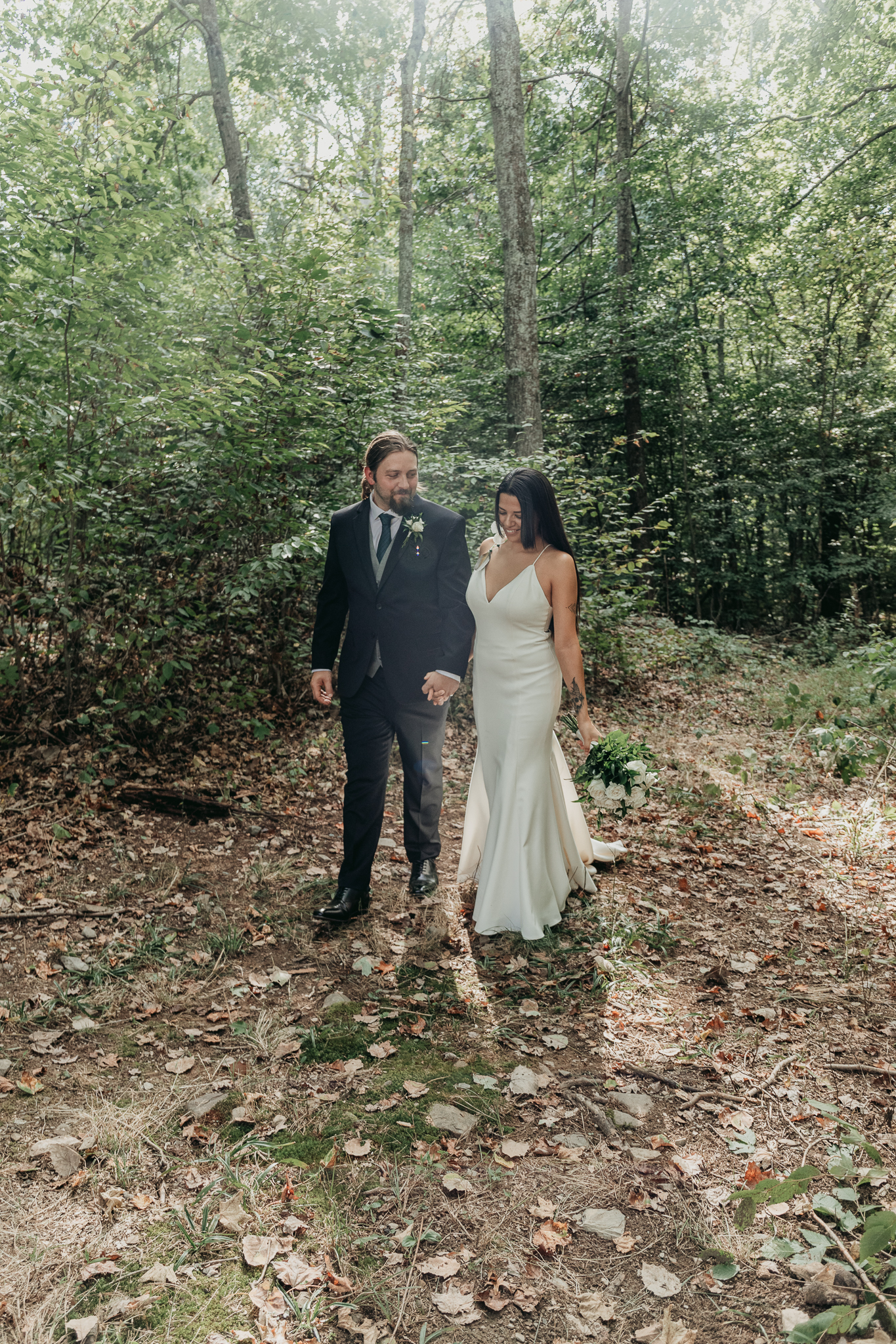 bridal portraits back yard wedding new paltz new york crys torres photography