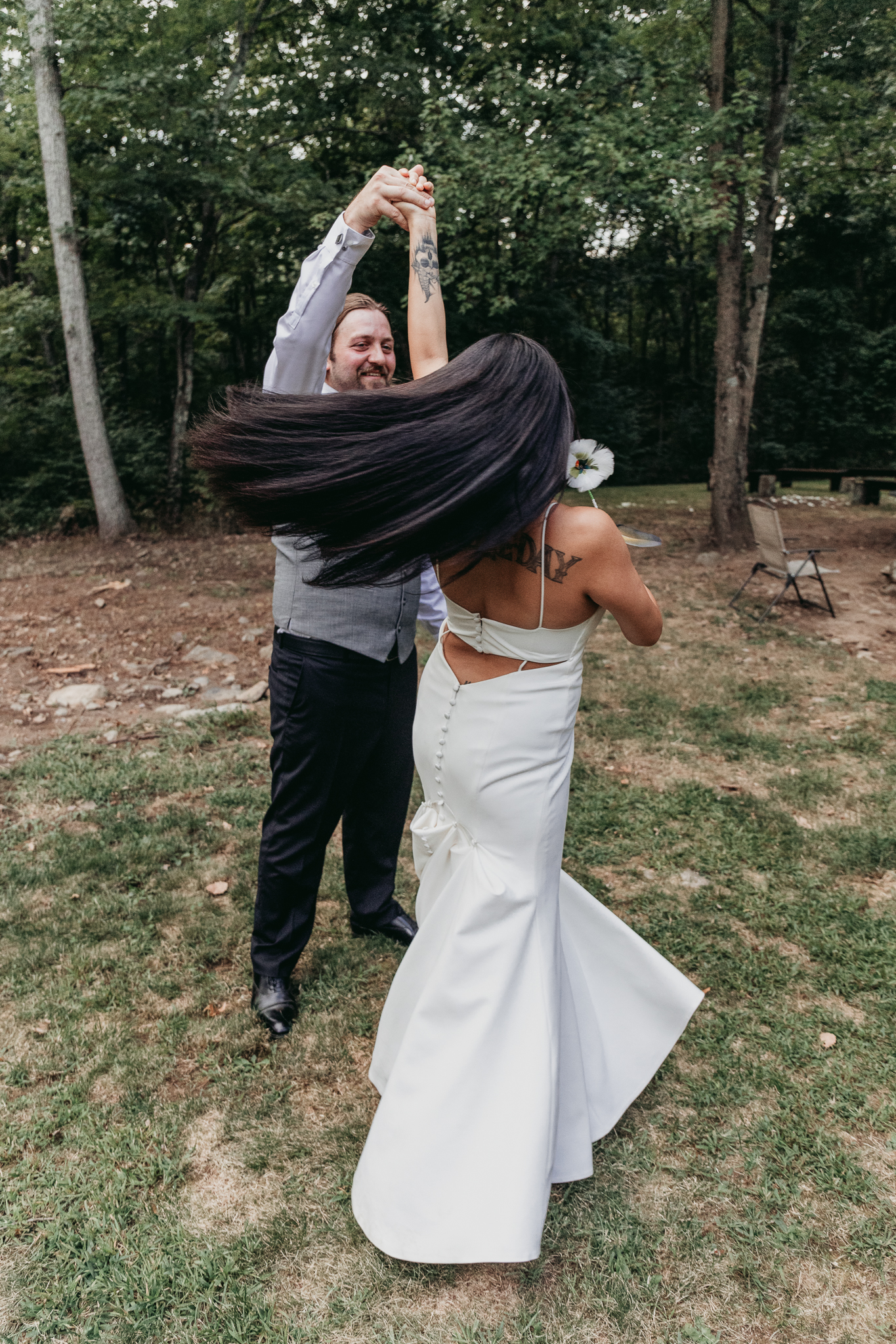 wedding ceremony back yard wedding new paltz new york crys torres photography