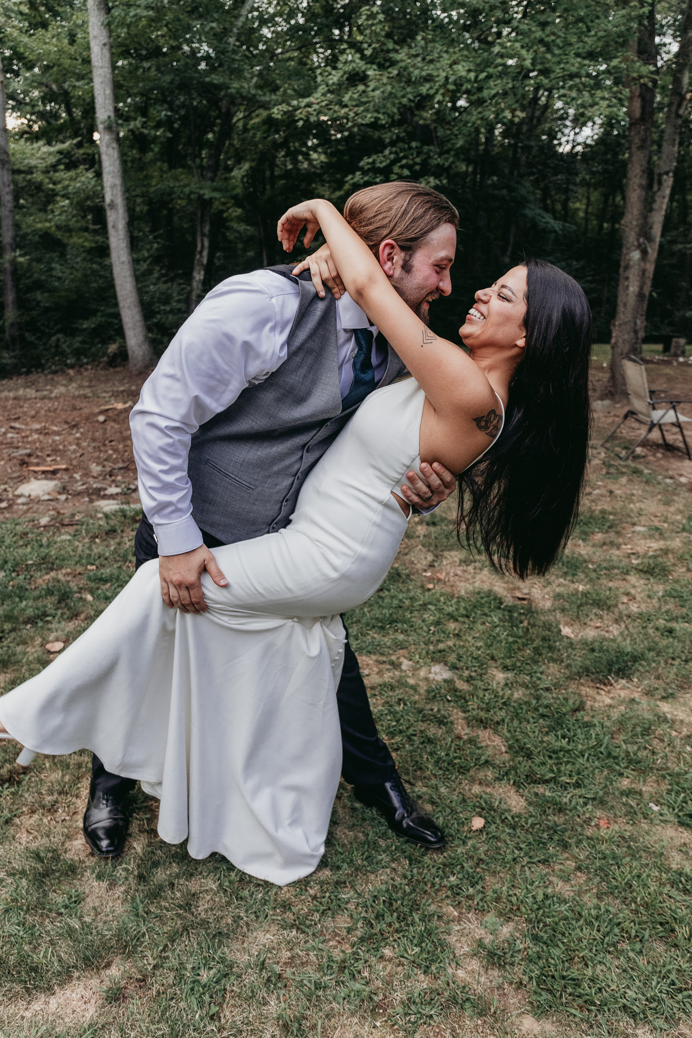 wedding ceremony back yard wedding new paltz new york crys torres photography