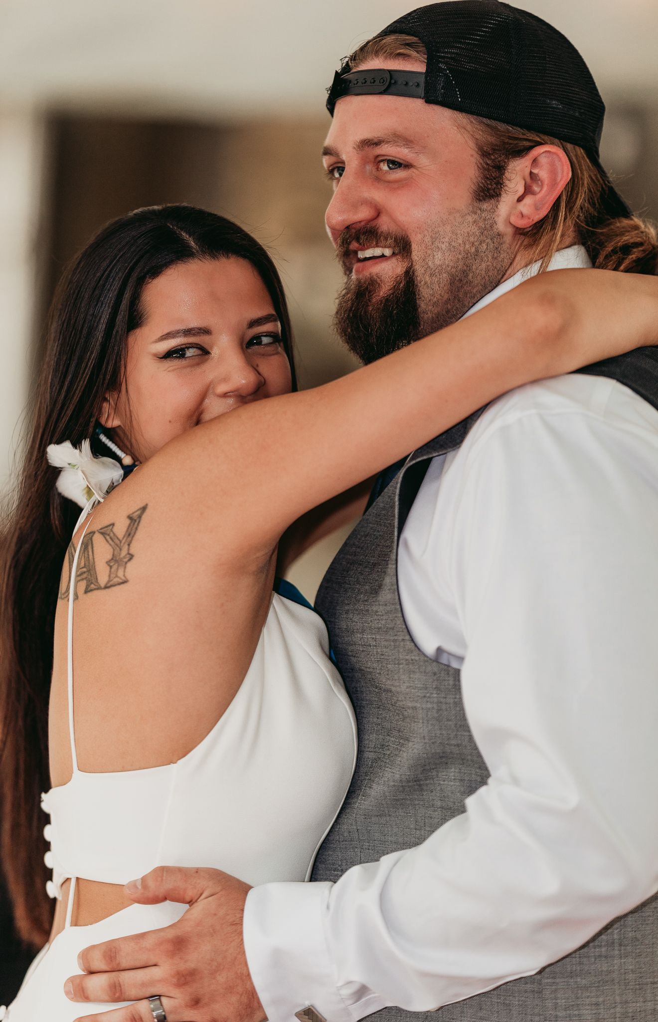 first dance back yard wedding new paltz new york crys torres photography