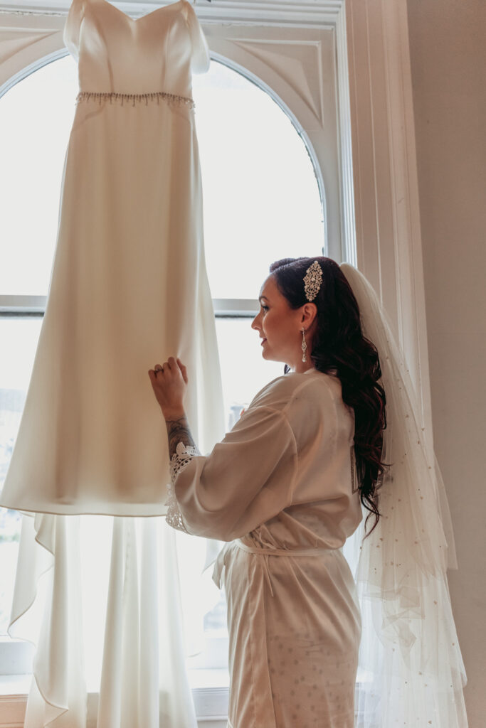 bride getting ready for wedding at revel 32 poughkeepsie new york.